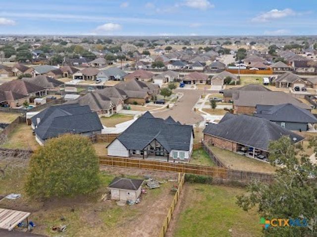 109 Luke Court, Victoria, TX 77904