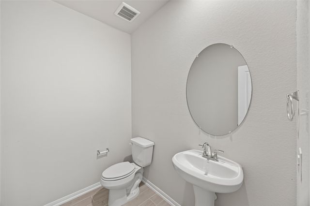 648 Canadian Trail, Dayton, TX 77535