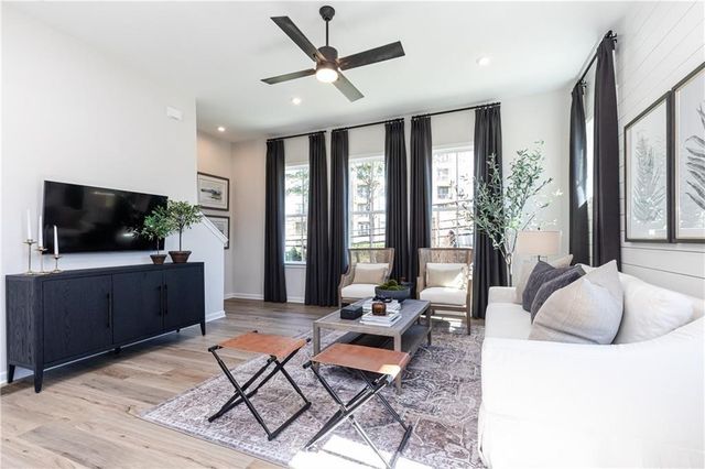 978 Bibbs Circle 16, Atlanta, GA 30318