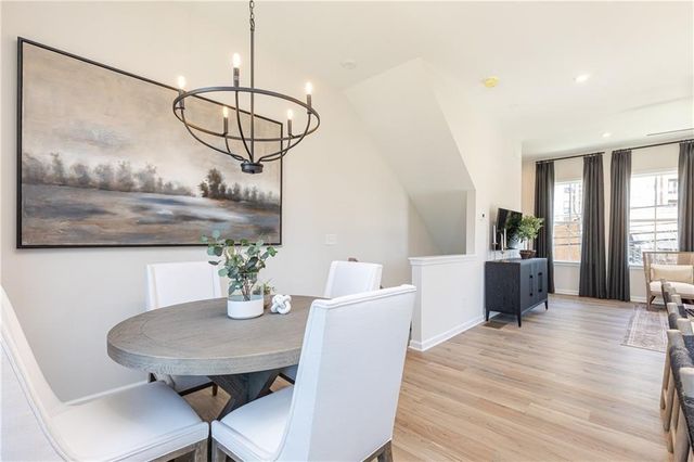 978 Bibbs Circle 16, Atlanta, GA 30318