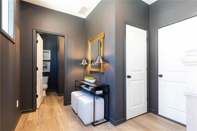 978 Bibbs Circle 16, Atlanta, GA 30318