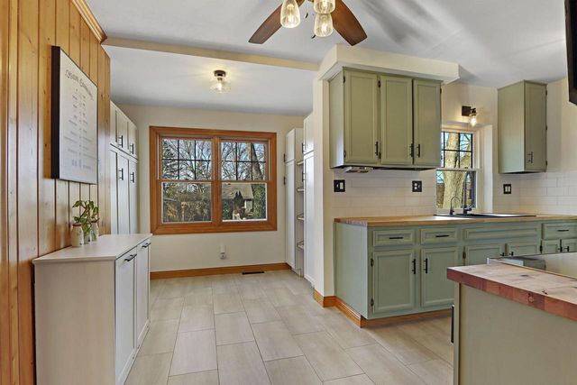 9105 Gittings ROAD, Mount Pleasant, WI 53406