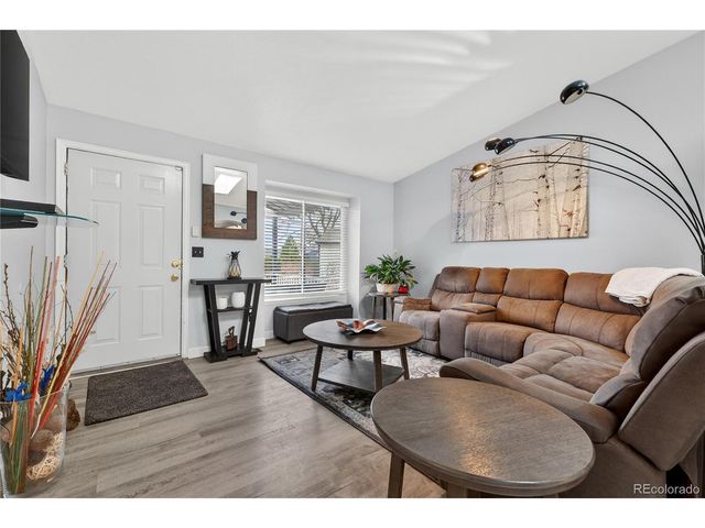 4890 S Holland Ct, Littleton, CO 80123