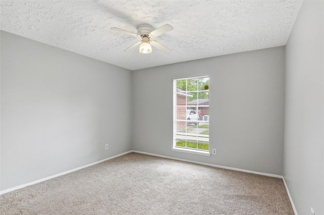 6015 Knotty Post Lane, Spring, TX 77373