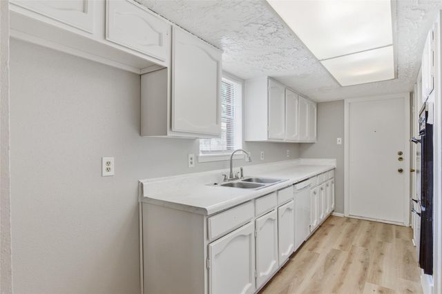 6015 Knotty Post Lane, Spring, TX 77373