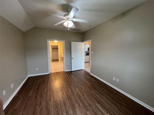 9311 E Lakeside Drive, Magnolia, TX 77354