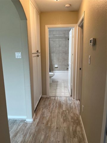 9311 E Lakeside Drive, Magnolia, TX 77354