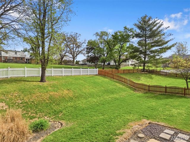 41 McClay Trail Drive, St Peters, MO 63376
