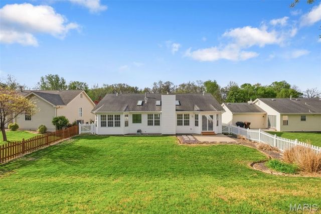 41 McClay Trail Drive, St Peters, MO 63376