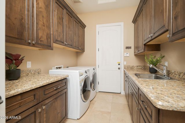 18509 W RANCHO Court, Litchfield Park, AZ 85340