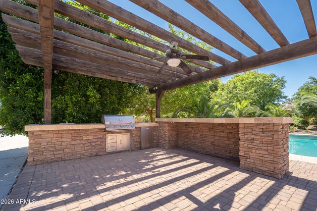 18509 W RANCHO Court, Litchfield Park, AZ 85340