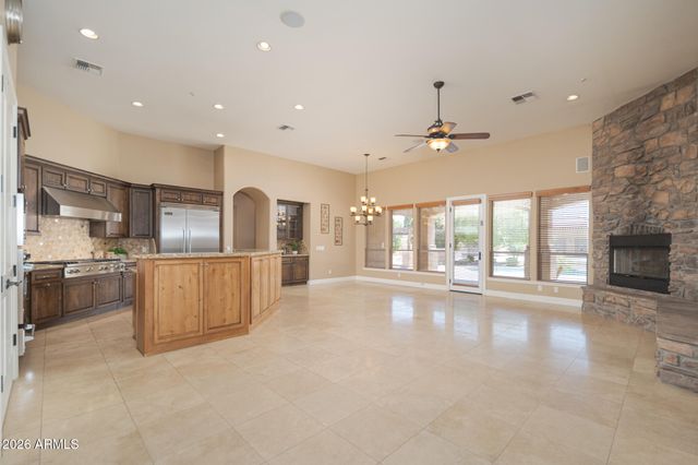 18509 W RANCHO Court, Litchfield Park, AZ 85340