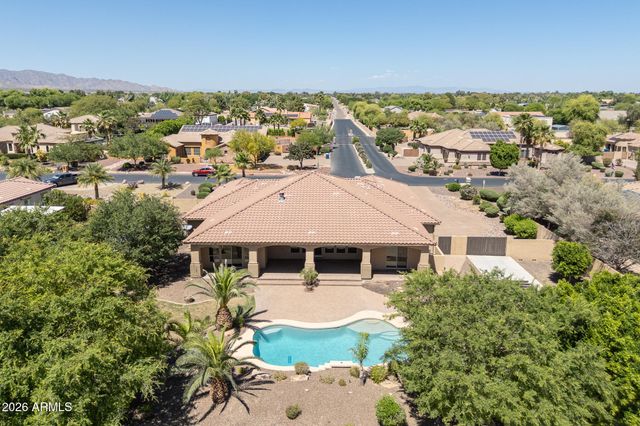 18509 W RANCHO Court, Litchfield Park, AZ 85340