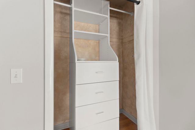 6642 Westchester Street, Portage City, MI 49024