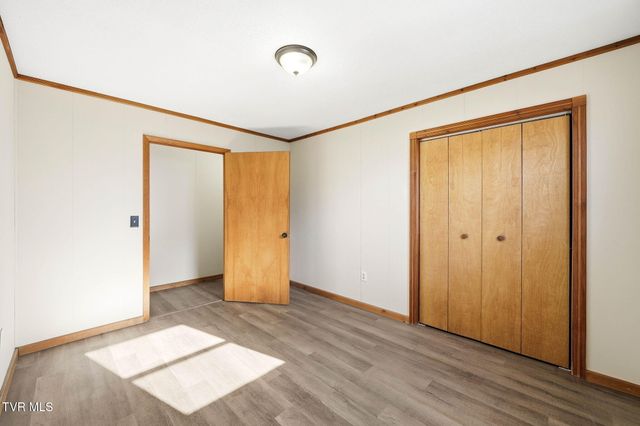 1512 East Fairview Avenue, Johnson City, TN 37601