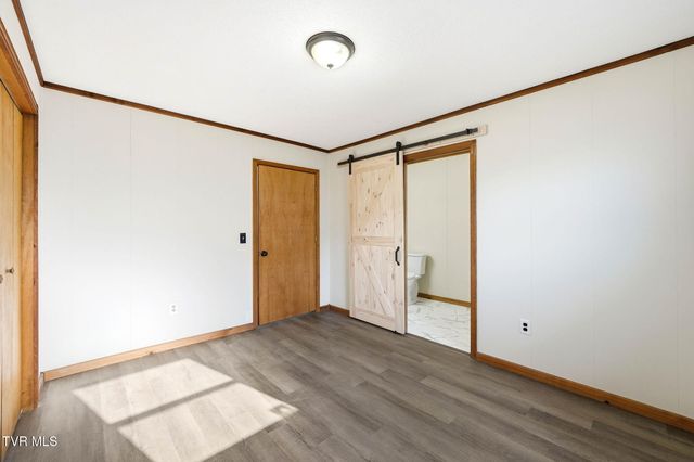 1512 East Fairview Avenue, Johnson City, TN 37601