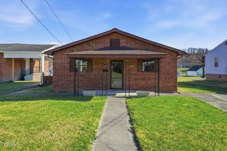 1512 East Fairview Avenue, Johnson City, TN 37601