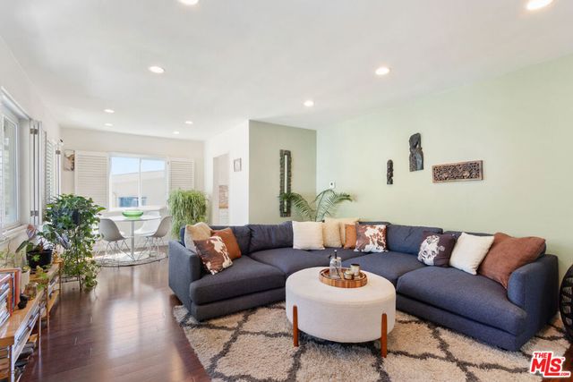 3631 Division Street, Los Angeles, CA 90065