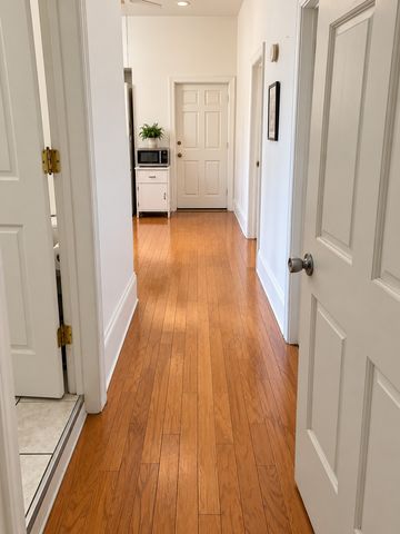 4426 N Damen Avenue, Chicago, IL 60625
