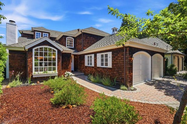 208 Stanford Avenue, Menlo Park, CA 94025