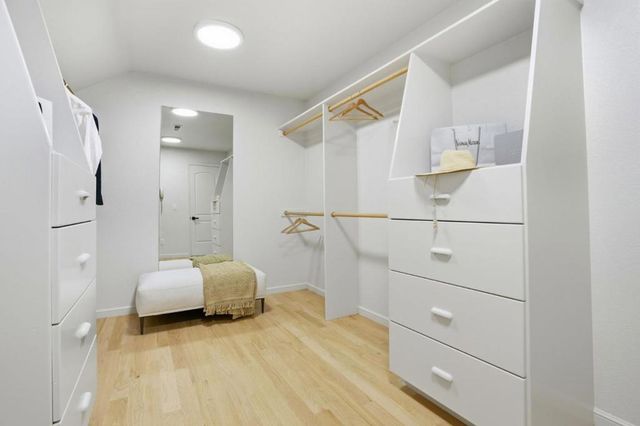 208 Stanford Avenue, Menlo Park, CA 94025
