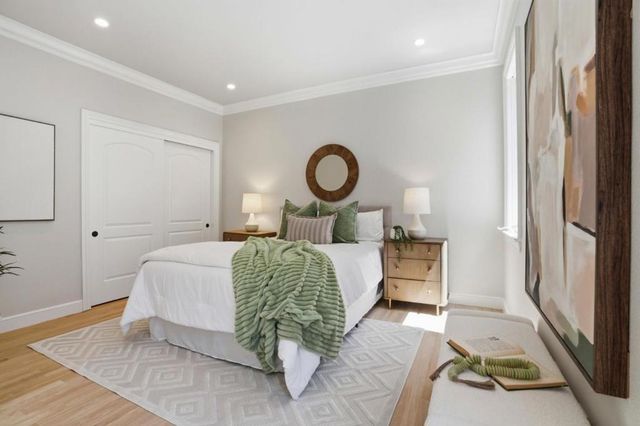 208 Stanford Avenue, Menlo Park, CA 94025