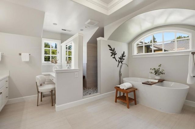 208 Stanford Avenue, Menlo Park, CA 94025
