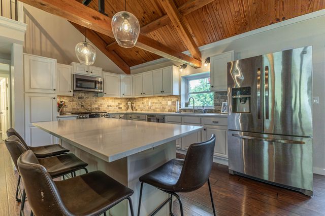 2650 S ROBY FARM RD, Rocheport, MO 65279
