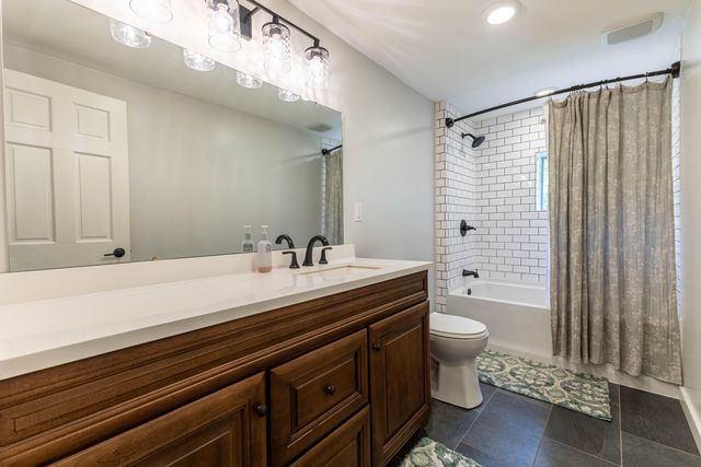 2650 S ROBY FARM RD, Rocheport, MO 65279