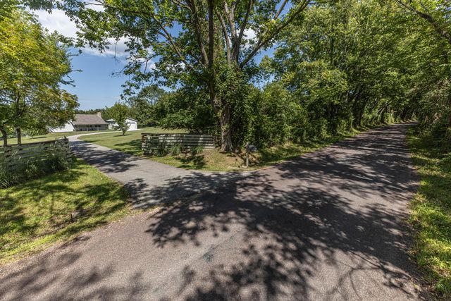 2650 S ROBY FARM RD, Rocheport, MO 65279