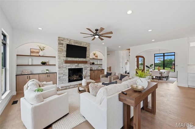 11 Stonebriar Estates Court, Unincorporated, MO 63385