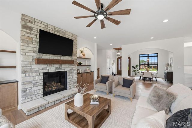 11 Stonebriar Estates Court, Unincorporated, MO 63385