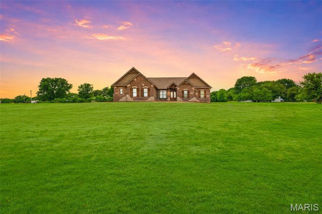 11 Stonebriar Estates Court, Unincorporated, MO 63385