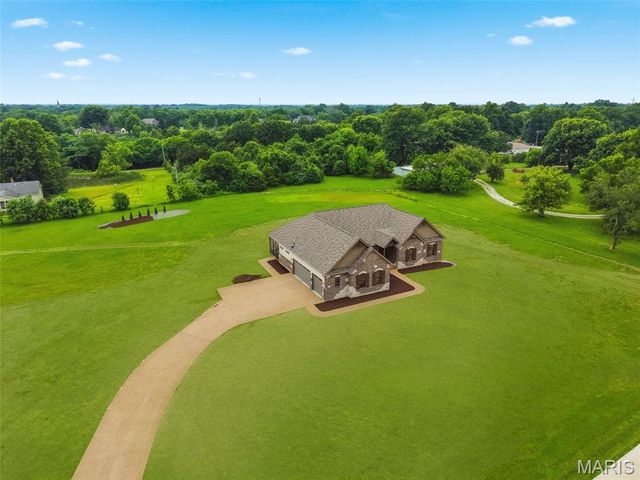 11 Stonebriar Estates Court, Unincorporated, MO 63385