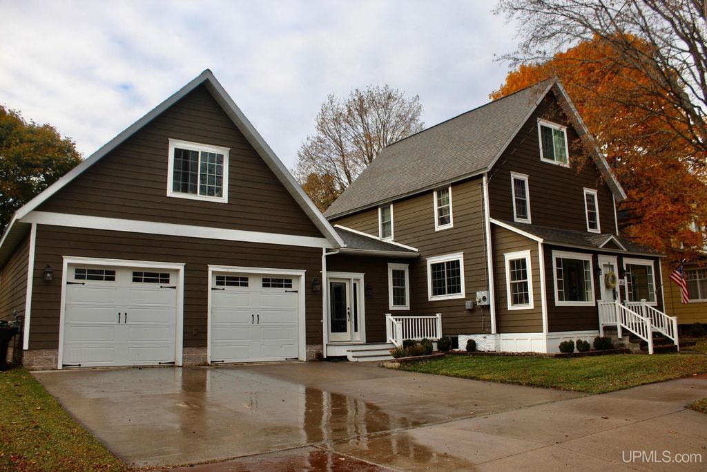 415 Kearsarge Street, Laurium, MI 49913