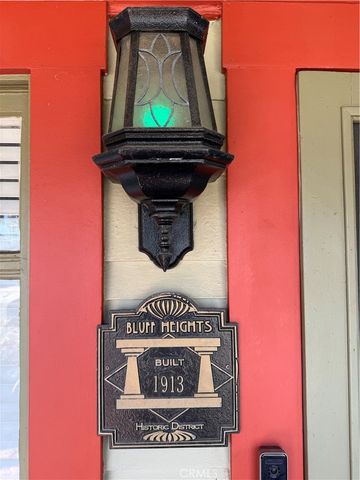 287 Kennebec Avenue, Long Beach, CA 90803