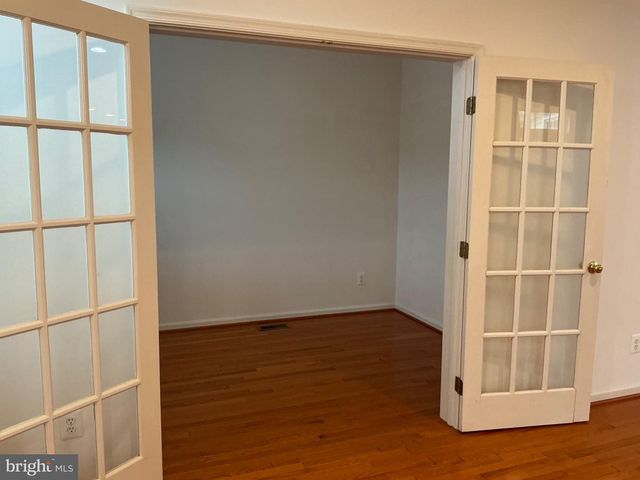 7209 BLADEN PL, Gainesville, VA 20155