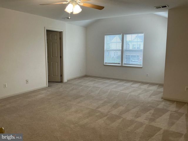 7209 BLADEN PL, Gainesville, VA 20155