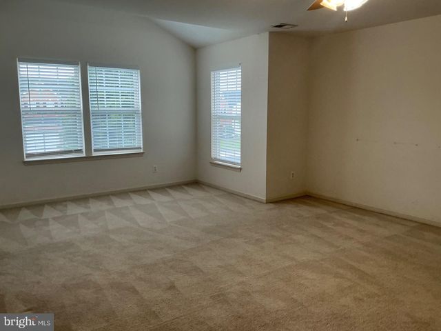 7209 BLADEN PL, Gainesville, VA 20155