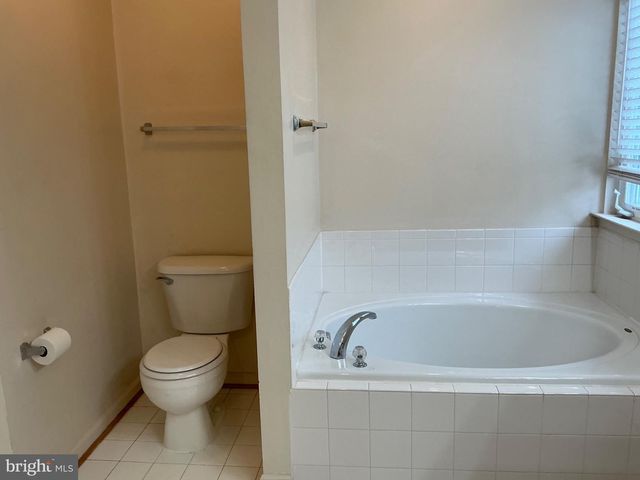 7209 BLADEN PL, Gainesville, VA 20155