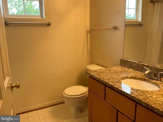 7209 BLADEN PL, Gainesville, VA 20155