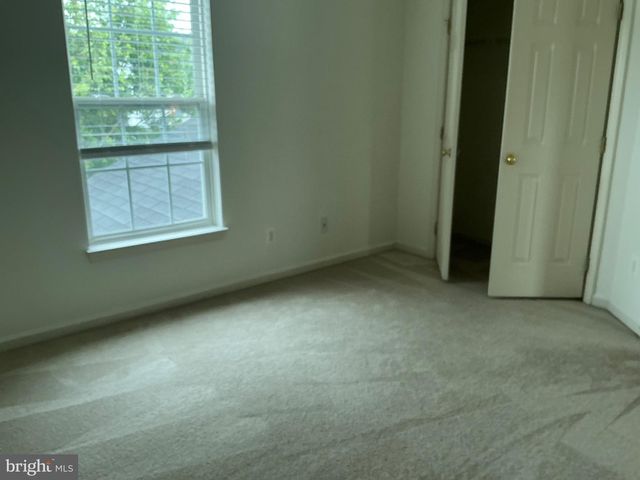 7209 BLADEN PL, Gainesville, VA 20155
