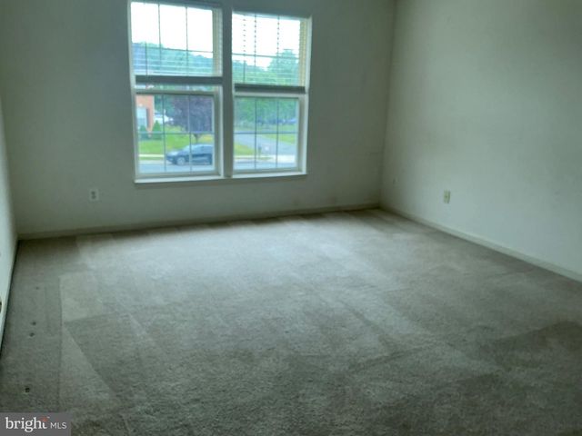 7209 BLADEN PL, Gainesville, VA 20155