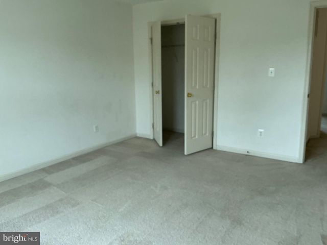 7209 BLADEN PL, Gainesville, VA 20155