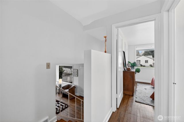 10016 13th Avenue NW, Seattle, WA 98177