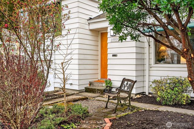 10016 13th Avenue NW, Seattle, WA 98177