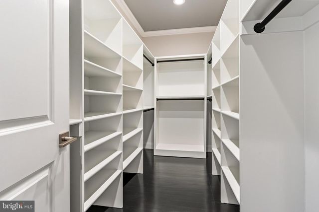 8213 HOCKING PL, Alexandria, VA 22309