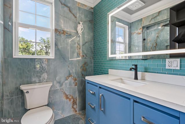 8213 HOCKING PL, Alexandria, VA 22309