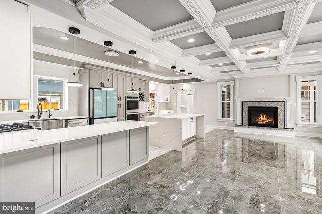 8213 HOCKING PL, Alexandria, VA 22309