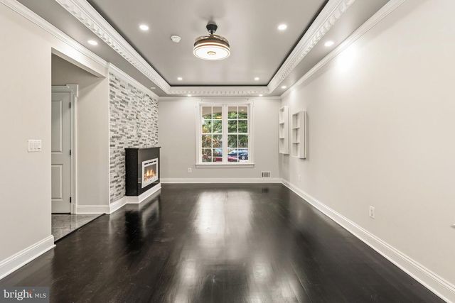 8213 HOCKING PL, Alexandria, VA 22309